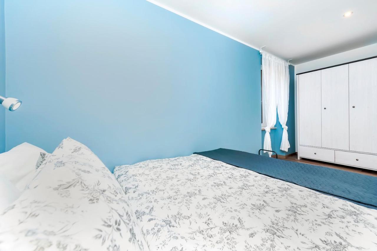 Otto Apartment With Sea View And Parking 로비니 외부 사진